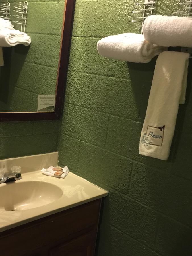 Hope Inn Lenox Εξωτερικό φωτογραφία