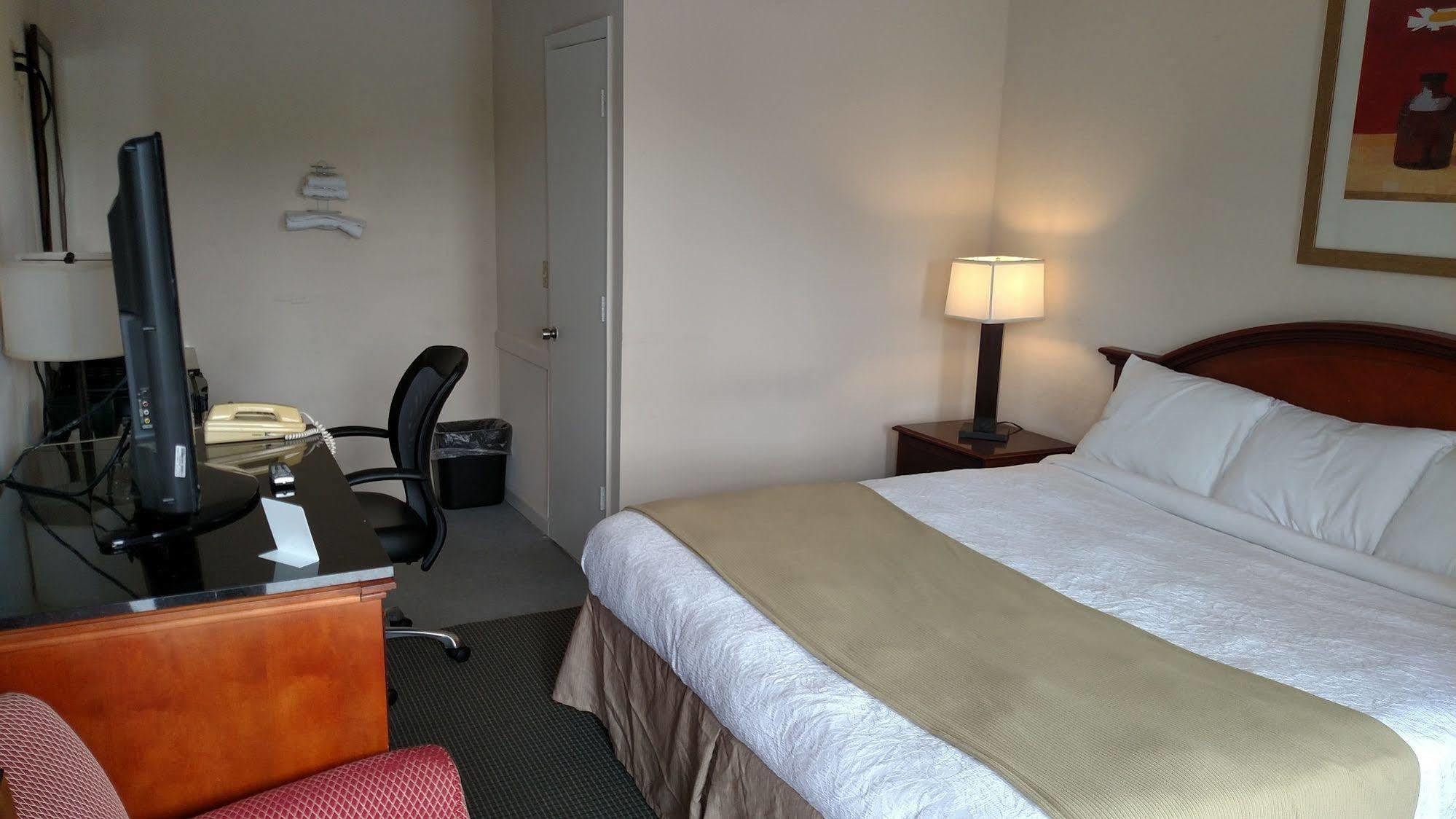 Hope Inn Lenox Εξωτερικό φωτογραφία